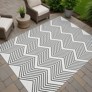 HomeRoots 5' X 8' Ivory and Black Geometric Area Rug - Washable, Stylish & Durable for Indoor/Outdoor Use! 690100