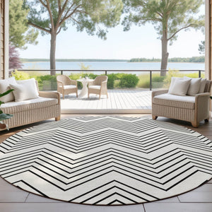 HomeRoots 8' Ivory and Black Round Geometric Area Rug - Washable, Durable, Stylish for Indoor & Outdoor Use 690101