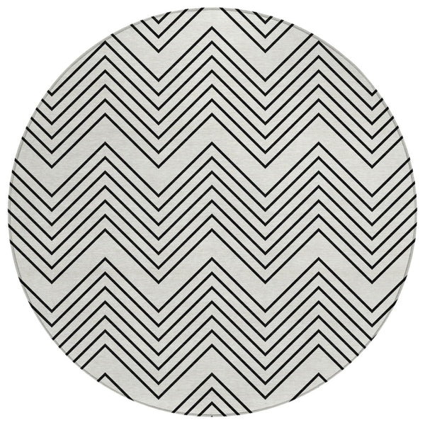 HomeRoots 8' Ivory and Black Round Geometric Area Rug - Washable, Durable, Stylish for Indoor & Outdoor Use 690101