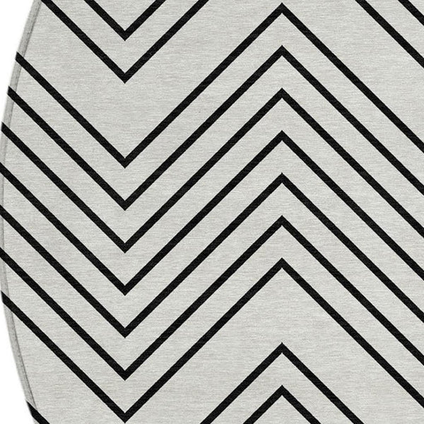 HomeRoots 8' Ivory and Black Round Geometric Area Rug - Washable, Durable, Stylish for Indoor & Outdoor Use 690101