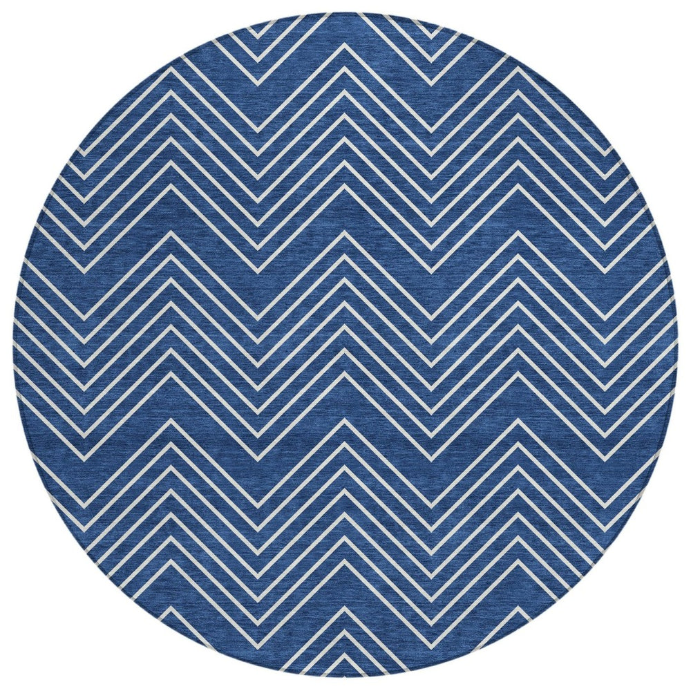 HomeRoots 8' Navy Blue & Ivory Round Geometric Area Rug - Washable, Durable, Stylish for Indoor & Outdoor Use! 690107