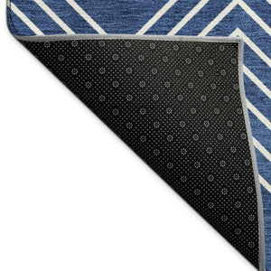 HomeRoots 8' Navy Blue & Ivory Round Geometric Area Rug - Washable, Durable, Stylish for Indoor & Outdoor Use! 690107