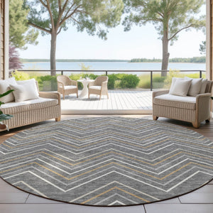 HomeRoots 8' Contemporary Geometric Gray, Ivory & Gold Round Washable Area Rug for Indoor & Outdoor Use 690131