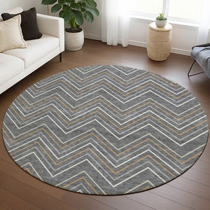 HomeRoots 8' Contemporary Geometric Gray, Ivory & Gold Round Washable Area Rug for Indoor & Outdoor Use 690131