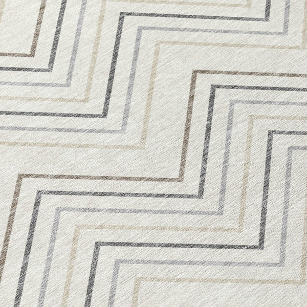 HomeRoots 8' Stylish Ivory Gray & Taupe Round Geometric Washable Area Rug for Indoor & Outdoor Spaces 690143