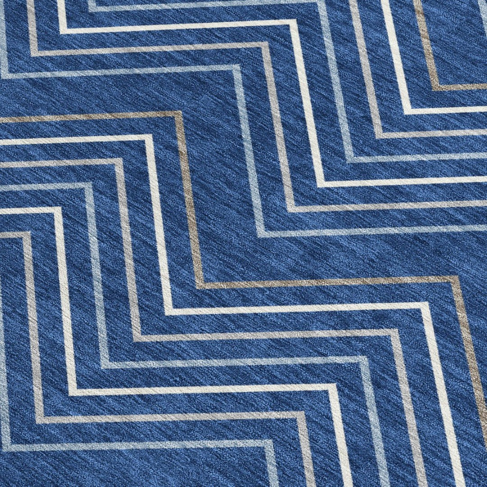 HomeRoots 5' Navy Blue, Ivory & Gray Geometric Area Rug – Washable, Durable for Indoor/Outdoor Spaces, Easy Care 690148