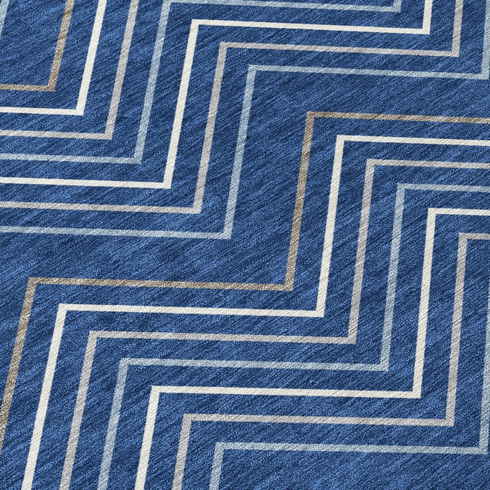 HomeRoots 5' Navy Blue, Ivory & Gray Geometric Area Rug – Washable, Durable for Indoor/Outdoor Spaces, Easy Care 690148