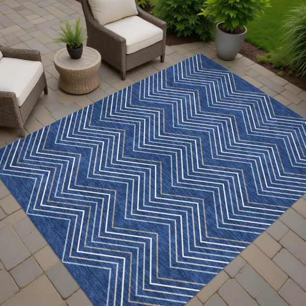 HomeRoots 5' Navy Blue, Ivory & Gray Geometric Area Rug – Washable, Durable for Indoor/Outdoor Spaces, Easy Care 690148
