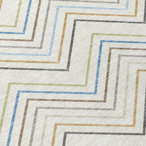 HomeRoots 8' Coastal-Inspired Round Striped Area Rug - Washable, Durable, Perfect for Indoor & Outdoor Use! 690179