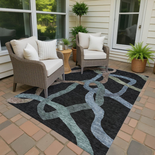 HomeRoots 5' Abstract Area Rug in Black, Blue & Copper - Washable, Durable Indoor/Outdoor Design for High Traffic Areas 690250