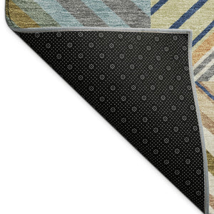 HomeRoots 5' Stylish Beige, Brown & Blue Patchwork Indoor/Outdoor Area Rug - Durable, Washable & Versatile! 690466