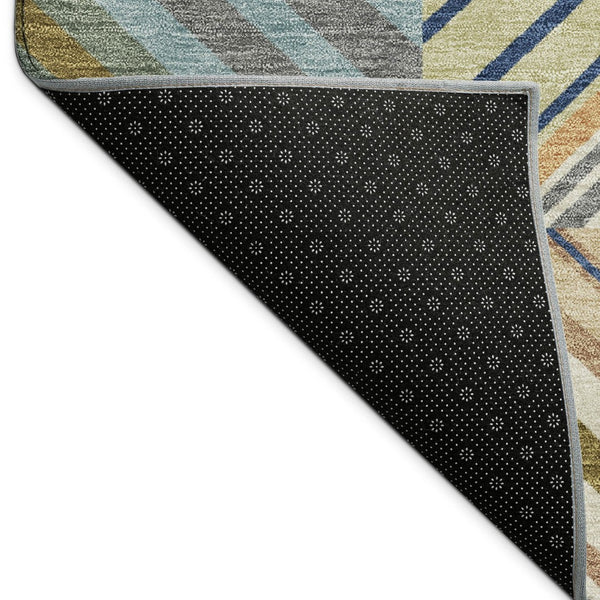 HomeRoots 5' Stylish Beige, Brown & Blue Patchwork Indoor/Outdoor Area Rug - Durable, Washable & Versatile! 690466