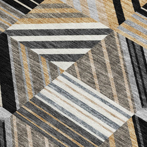 HomeRoots 5' Black Gray Khaki Patchwork Washable Area Rug - Durable Indoor/Outdoor Design for All Spaces 690472