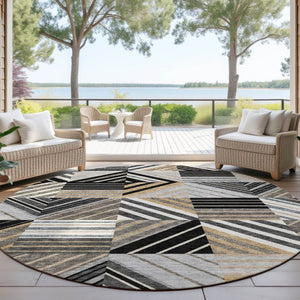 HomeRoots 8' Round Patchwork Indoor Outdoor Rug in Black, Gray & Khaki - Stylish, Washable & Durable Design 690473