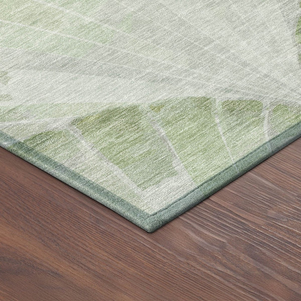 HomeRoots 8' Coastal Charm Round Seashell Rug in Artichoke Green & Ivory - Washable for Indoor/Outdoor Use 690557