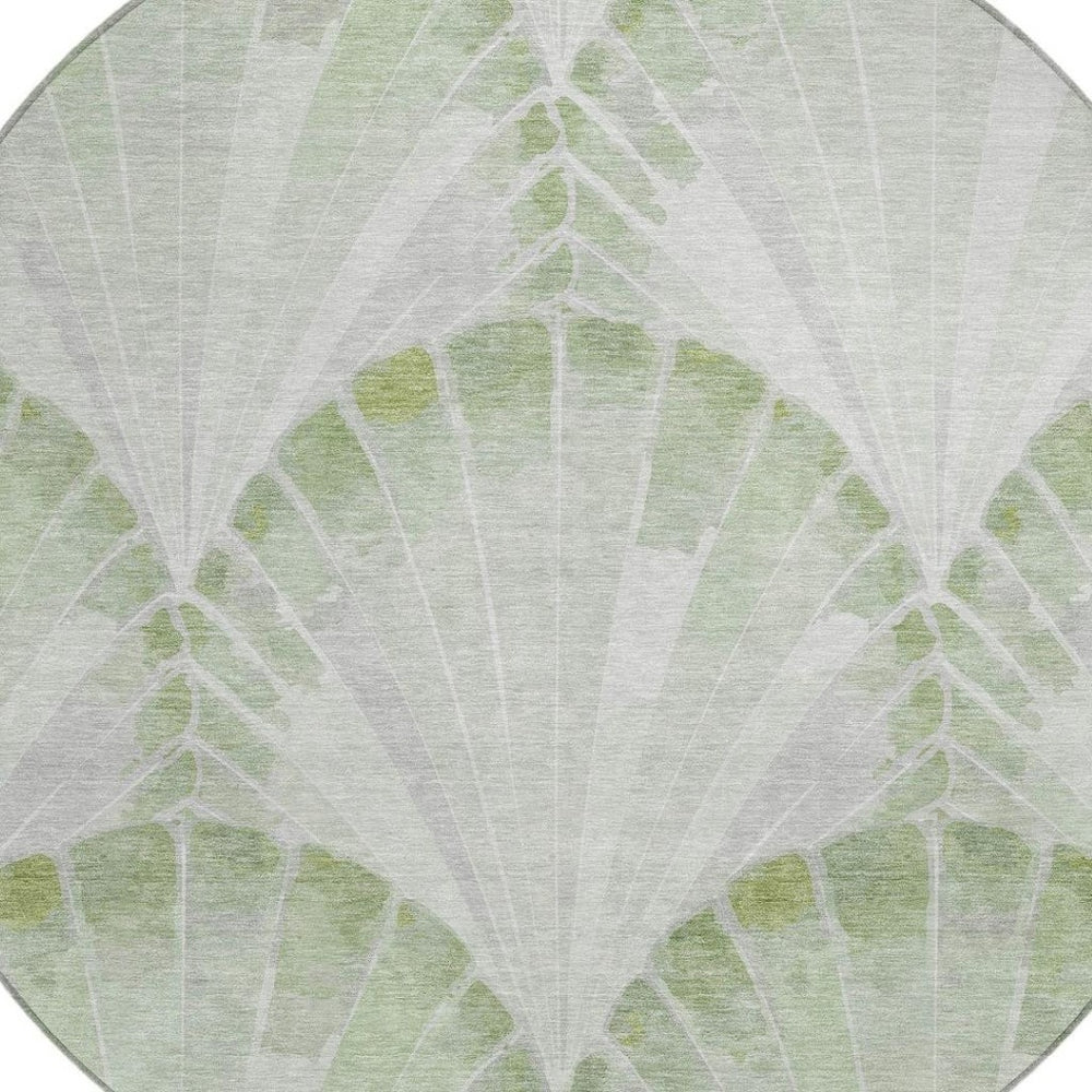 HomeRoots 8' Coastal Charm Round Seashell Rug in Artichoke Green & Ivory - Washable for Indoor/Outdoor Use 690557