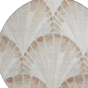 HomeRoots 8' Beige and Brown Round Seashell Area Rug - Stylish, Washable Indoor/Outdoor Mat for High-Traffic Spaces 690563
