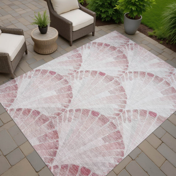 HomeRoots 8' X 10' Blush & Ivory Seashell Indoor Outdoor Rug - Durable, Stylish, Machine Washable, Versatile Decor 690570