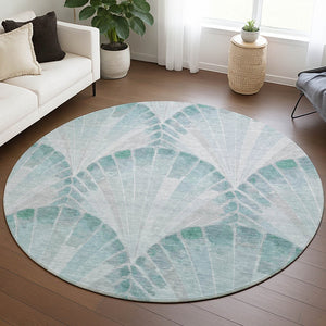 HomeRoots 8' Teal Blue & Ivory Round Seashell Rug - Durable, Washable Area Rug for Indoor & Outdoor Use 690581