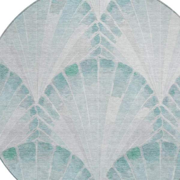HomeRoots 8' Teal Blue & Ivory Round Seashell Rug - Durable, Washable Area Rug for Indoor & Outdoor Use 690581
