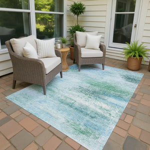 HomeRoots 5' Washable Abstract Area Rug in Mint Green, Teal Blue & Ivory for Indoor/Outdoor Spaces, Durable & Stylish 690598