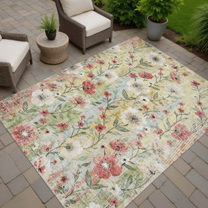 HomeRoots 5' Stylish Tan, Red & Wheat Floral Washable Area Rug - Durable Indoor/Outdoor Design for Any Space 690634