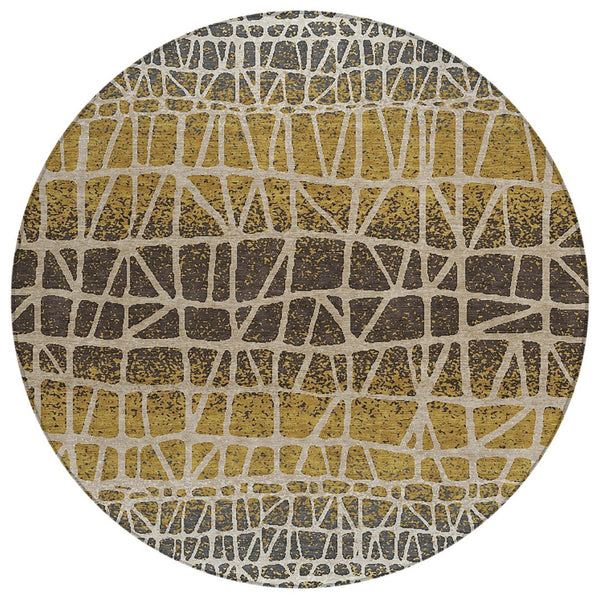 HomeRoots 8' Stylish Gold Brown Beige Round Geometric Rug - Washable Indoor/Outdoor Area Rug for High Traffic 690671