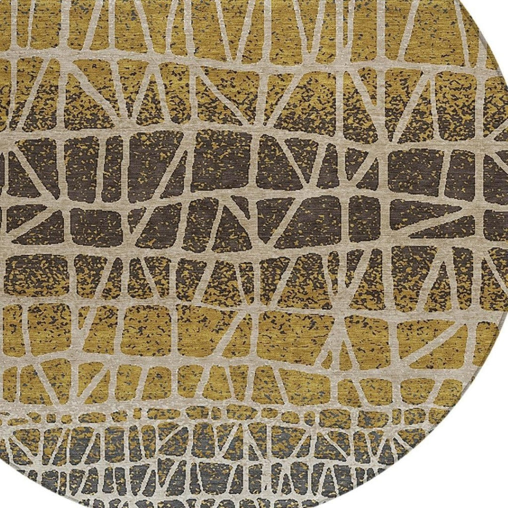 HomeRoots 8' Stylish Gold Brown Beige Round Geometric Rug - Washable Indoor/Outdoor Area Rug for High Traffic 690671