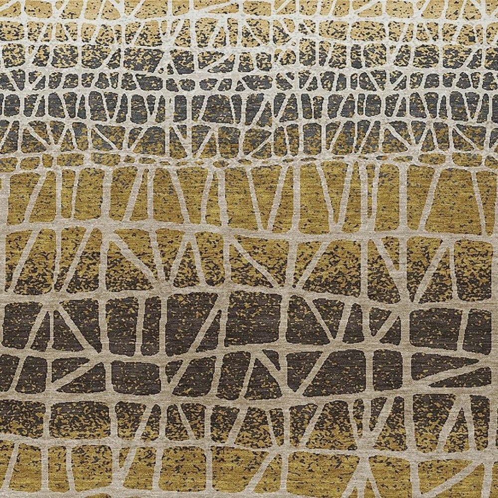 HomeRoots 8' Gold Brown Beige Geometric Washable Area Rug – Stylish Indoor/Outdoor Design for Any Space 690672