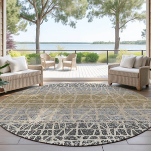 HomeRoots 8' Gray Beige and Ivory Round Rug - Stylish, Washable Geometric Design for Indoor and Outdoor Use 690677
