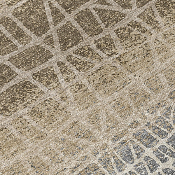 HomeRoots 8' Stylish Geometric Washable Round Indoor/Outdoor Area Rug - Durable, Easy-Care, Versatile Design! 690683
