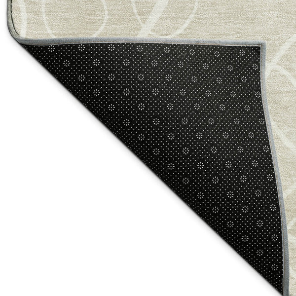 HomeRoots 5' X 8' Beige and Ivory Geometric Area Rug - Washable, Stain-Resistant for Indoor & Outdoor Use! 690760
