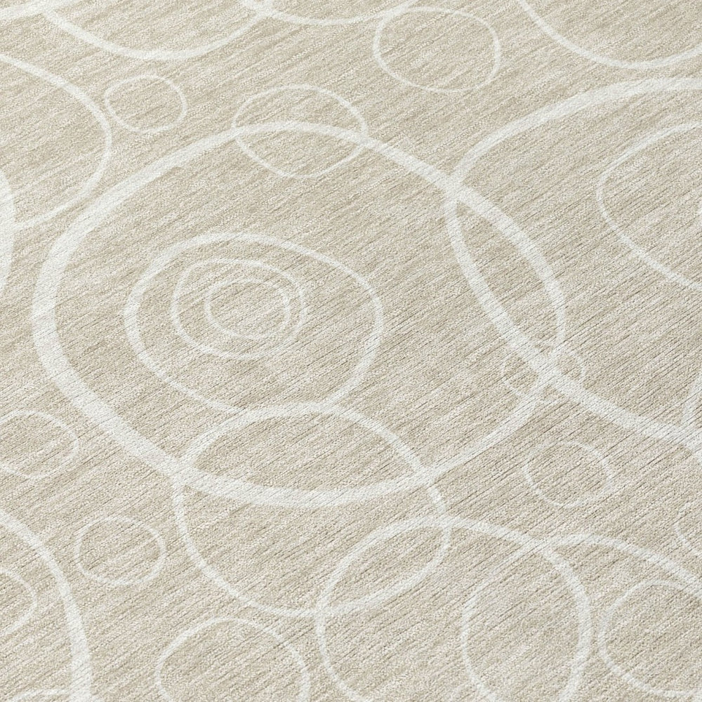 HomeRoots 5' X 8' Beige and Ivory Geometric Area Rug - Washable, Stain-Resistant for Indoor & Outdoor Use! 690760