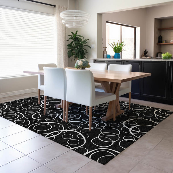 HomeRoots 8' X 10' Stylish Black & Ivory Geometric Rug - Machine Washable, Indoor/Outdoor, Stain-Resistant Design 690768