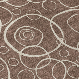 HomeRoots 8' Washable Brown and Beige Round Geometric Area Rug for Indoor & Outdoor High-Traffic Spaces 690773
