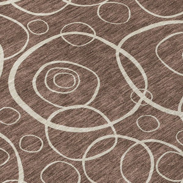 HomeRoots 8' Washable Brown and Beige Round Geometric Area Rug for Indoor & Outdoor High-Traffic Spaces 690773