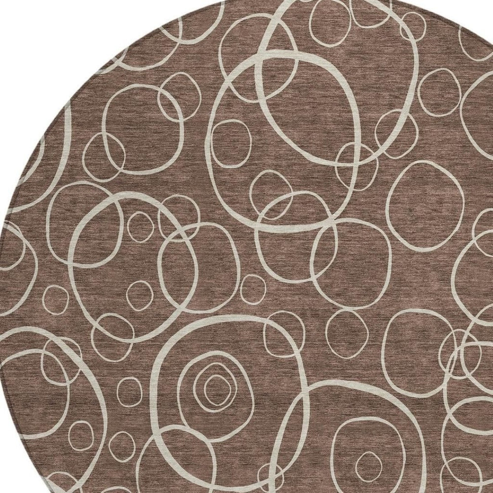 HomeRoots 8' Washable Brown and Beige Round Geometric Area Rug for Indoor & Outdoor High-Traffic Spaces 690773