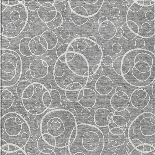 HomeRoots 5' Stylish Gray and Ivory Geometric Area Rug – Durable, Washable, Perfect for Indoor/Outdoor Spaces 690778