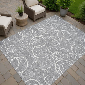 HomeRoots 5' Stylish Gray and Ivory Geometric Area Rug – Durable, Washable, Perfect for Indoor/Outdoor Spaces 690778