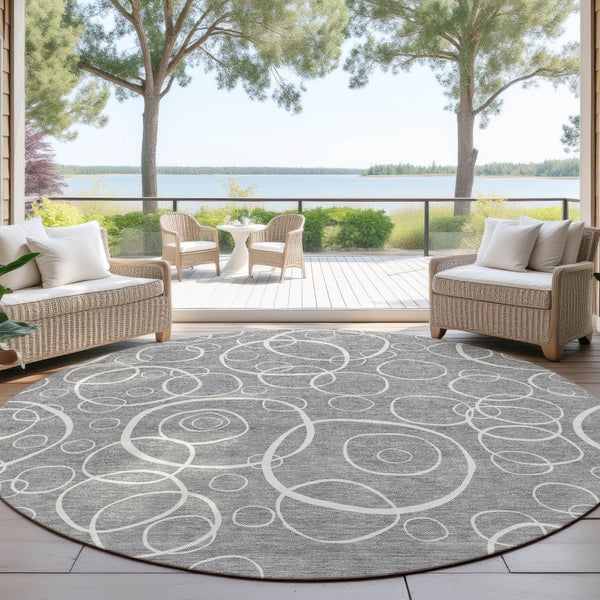 HomeRoots 8' Gray and Ivory Round Geometric Washable Area Rug for Indoor & Outdoor Use – Durable & Stylish! 690779