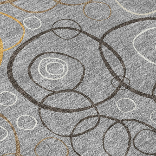 HomeRoots 8' Modern Gray Silver & Black Round Geometric Washable Area Rug for Indoor & Outdoor Spaces 690821
