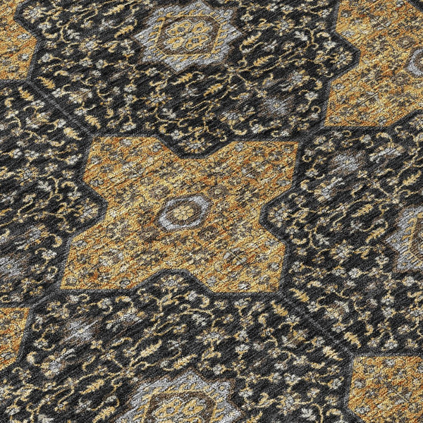 HomeRoots 8' Round Quatrefoil Area Rug in Black, Copper & Gray - Washable, Stain-Resistant Indoor/Outdoor Decor 690881