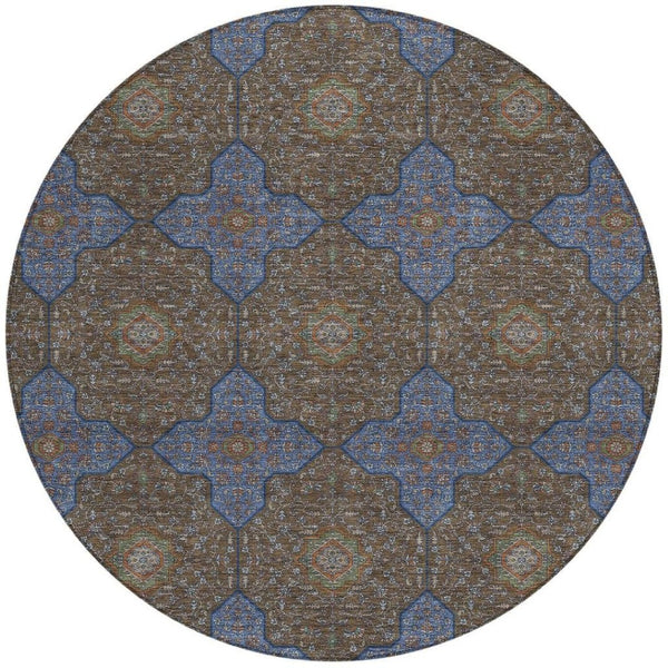 HomeRoots 8' Elegant Chocolate, Blue & Beige Round Quatrefoil Area Rug - Washable for Indoor & Outdoor Use! 690887