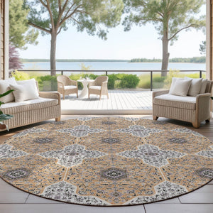 HomeRoots 8' Round Quatrefoil Rug in Copper, Silver & Black - Stylish, Washable, Indoor/Outdoor Versatile Design 690893