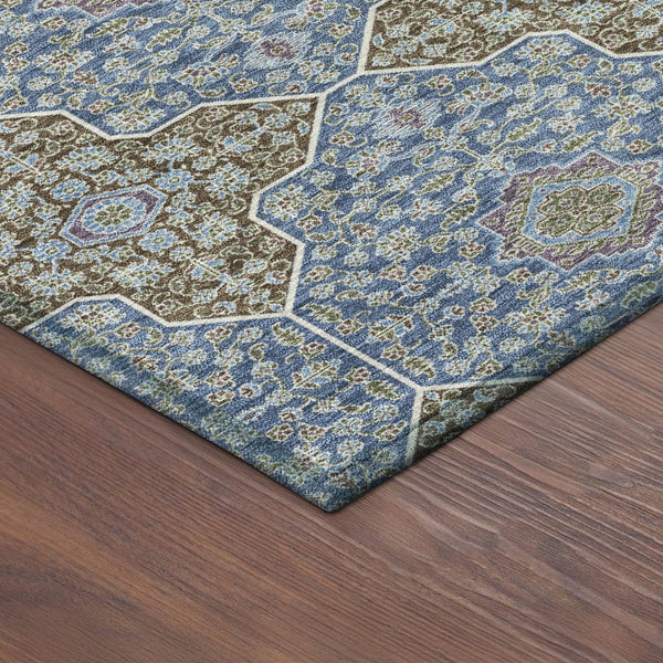 HomeRoots 8' Navy Blue and Chocolate Round Quatrefoil Area Rug - Stylish, Washable, Durable for Indoor & Outdoor Use 690899