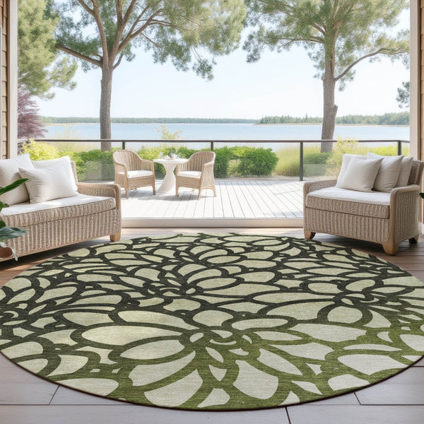 HomeRoots 8' Artichoke Green Botanical Leaves Round Rug – Washable, Durable, Indoor/Outdoor Accent for Any Space 690970