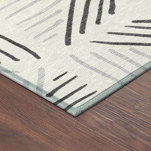 HomeRoots 5' Stylish Ivory and Gray Geometric Washable Area Rug for Indoor and Outdoor Spaces, Durable & Easy Care 691023