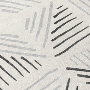 HomeRoots 8' Modern Ivory and Gray Geometric Washable Round Rug for Indoor-Outdoor Spaces, Durable & Stylish 691024