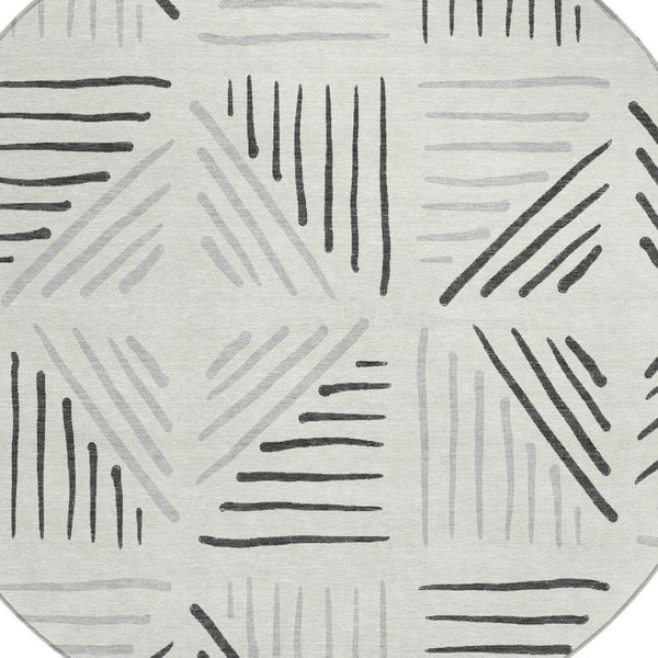HomeRoots 8' Modern Ivory and Gray Geometric Washable Round Rug for Indoor-Outdoor Spaces, Durable & Stylish 691024