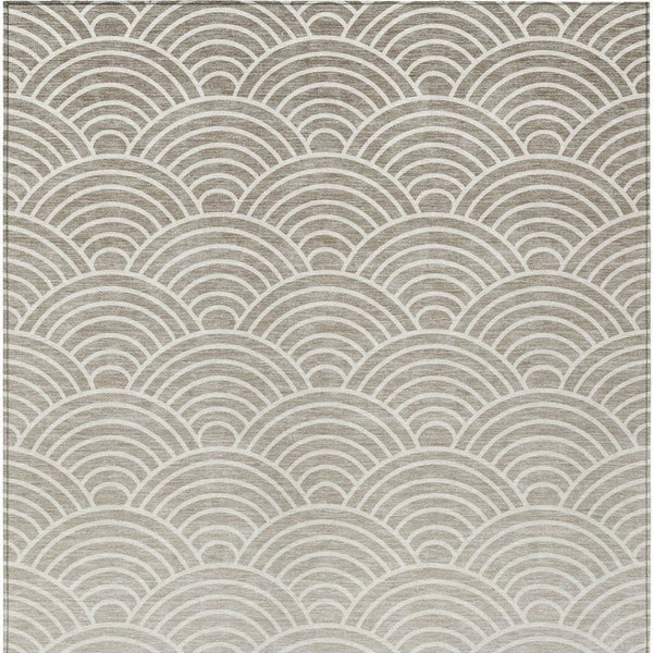 HomeRoots 5' Elegant Geometric Ivory Beige & Brown Washable Area Rug for Indoor/Outdoor Spaces - Durable Style! 691053